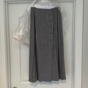 Vintage Liz Claiborne wool pleated skirt
